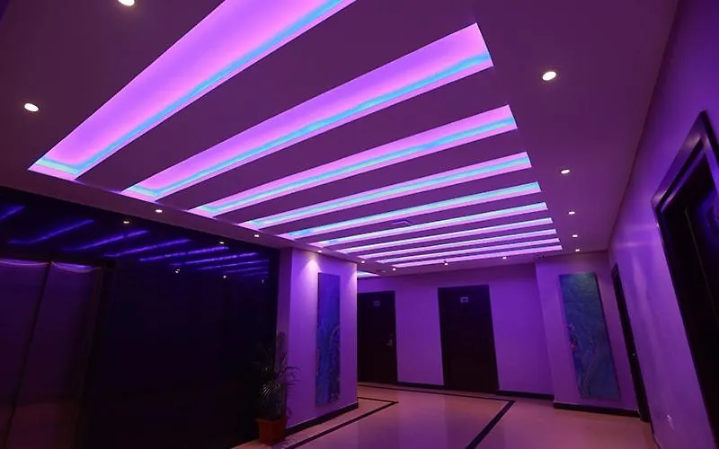 Hotel Emirates Kannangad