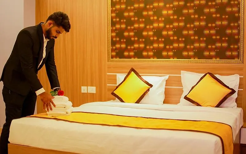 Hotel Emirates Kannangad Indie