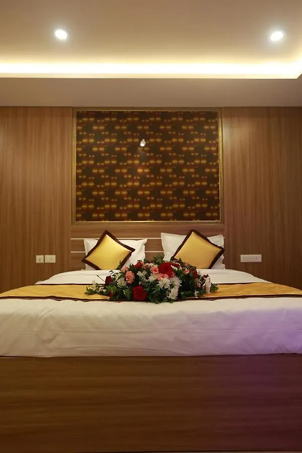 Hotel Emirates Kannangad