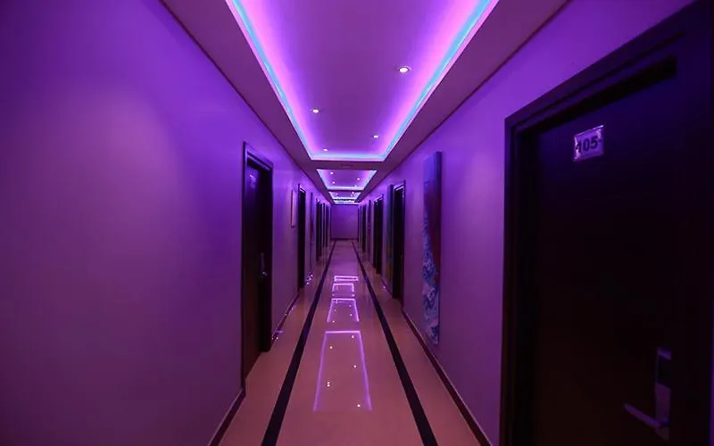 Hotel Emirates Kannangad